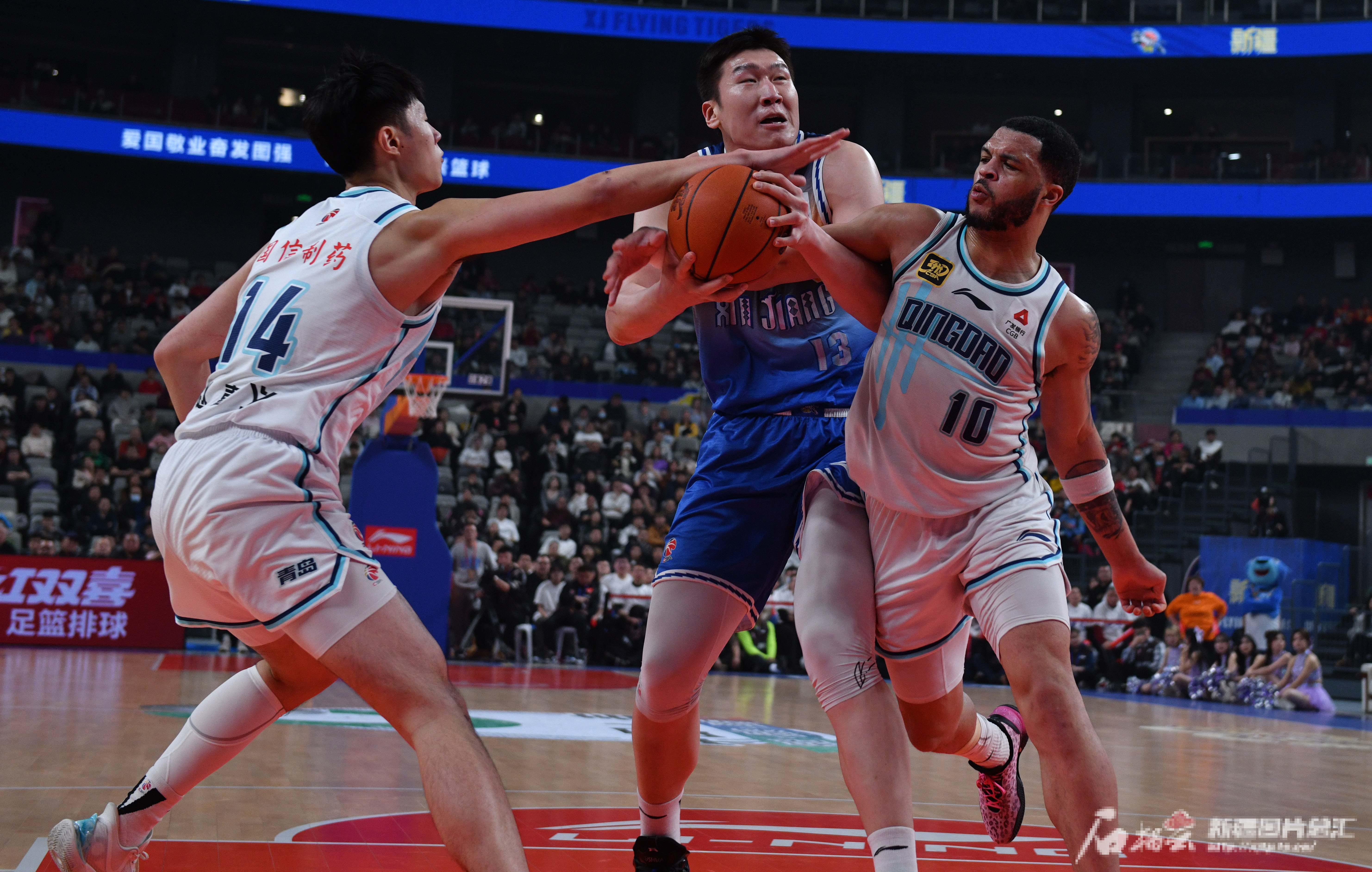 B体育网址-包含回归赛场锋线表现出色，为球队争取胜利的词条