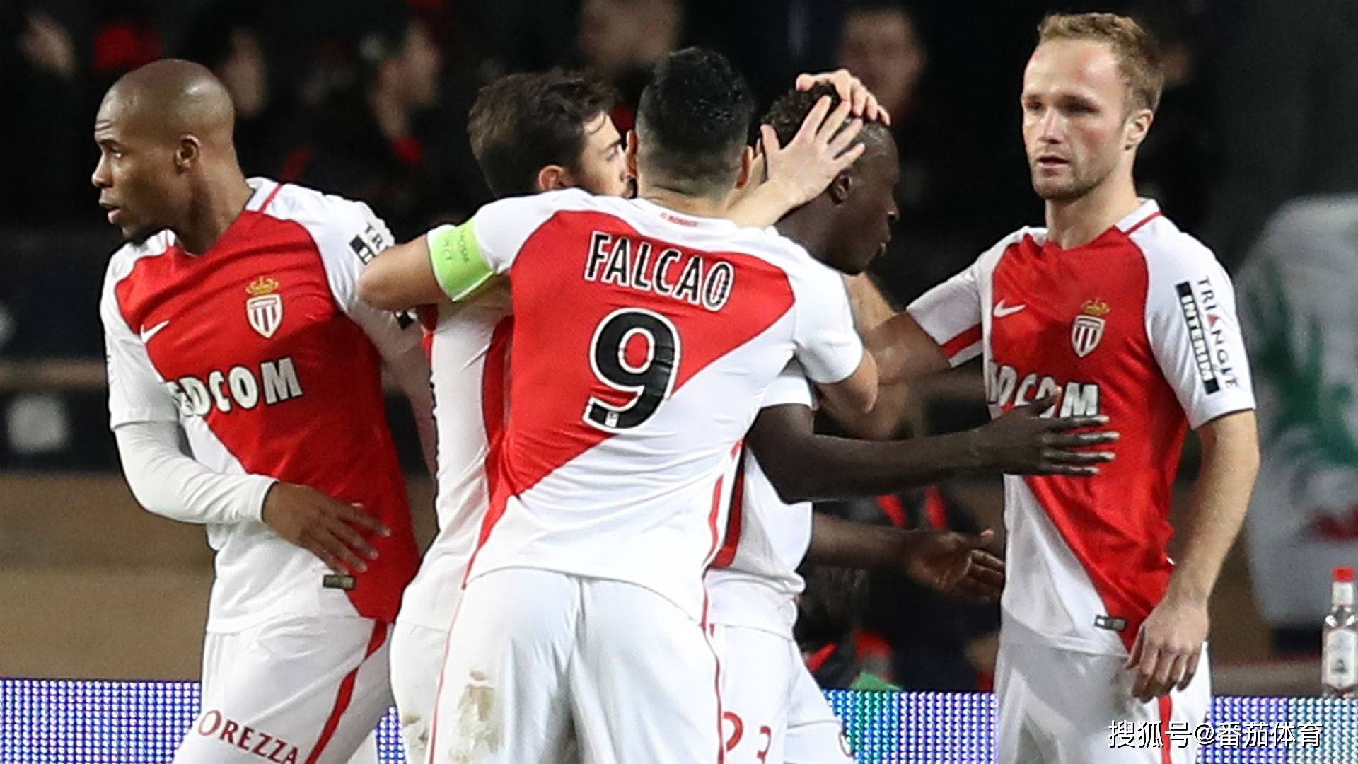 关于摩纳哥逼平梅斯，客场抢分成功的信息