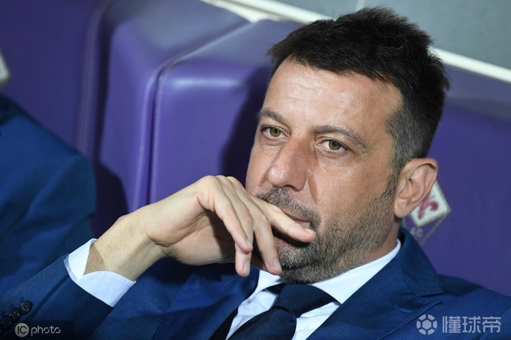 包含佛罗伦萨主场憾平帕尔马，积分无增的词条