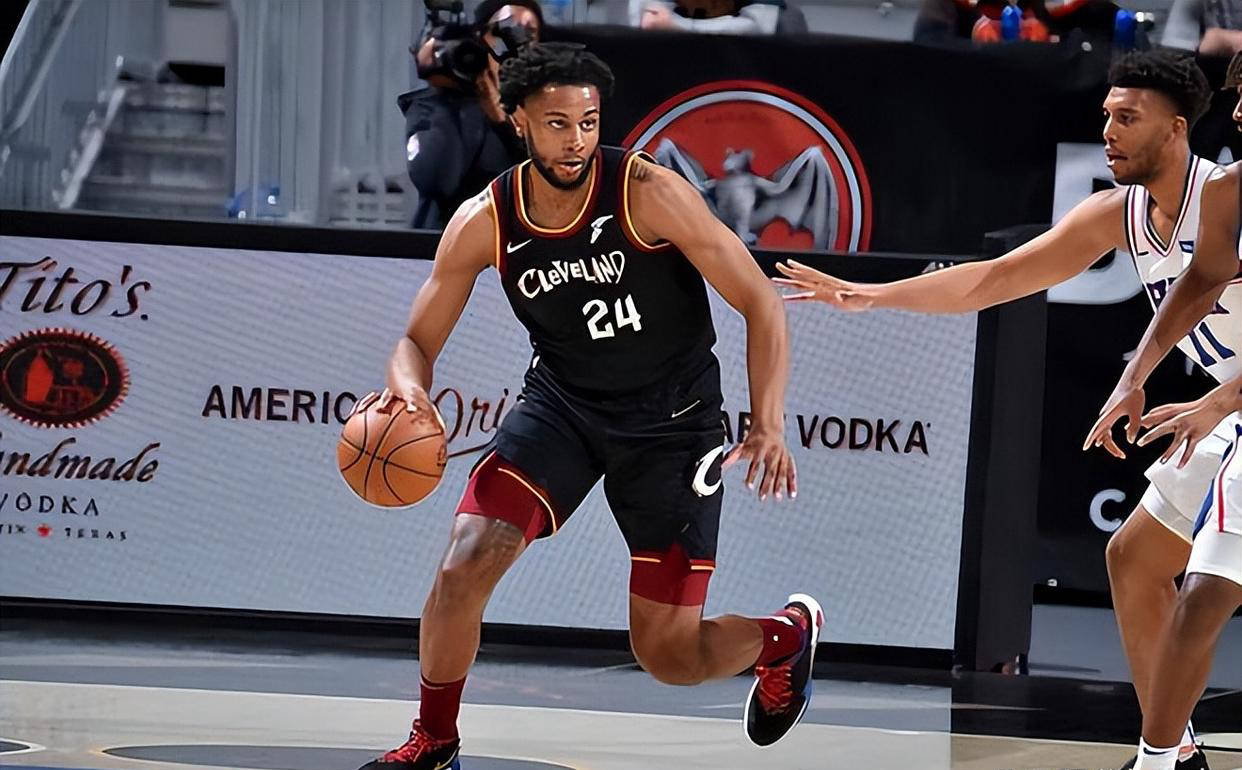 关于勇士宣布签下前火箭球员，加强内线实力的信息