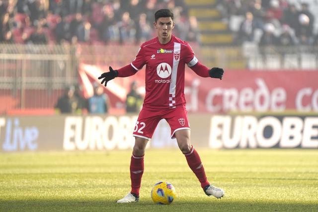 乌迪内斯客场表现低迷，遭遇惨败的简单介绍