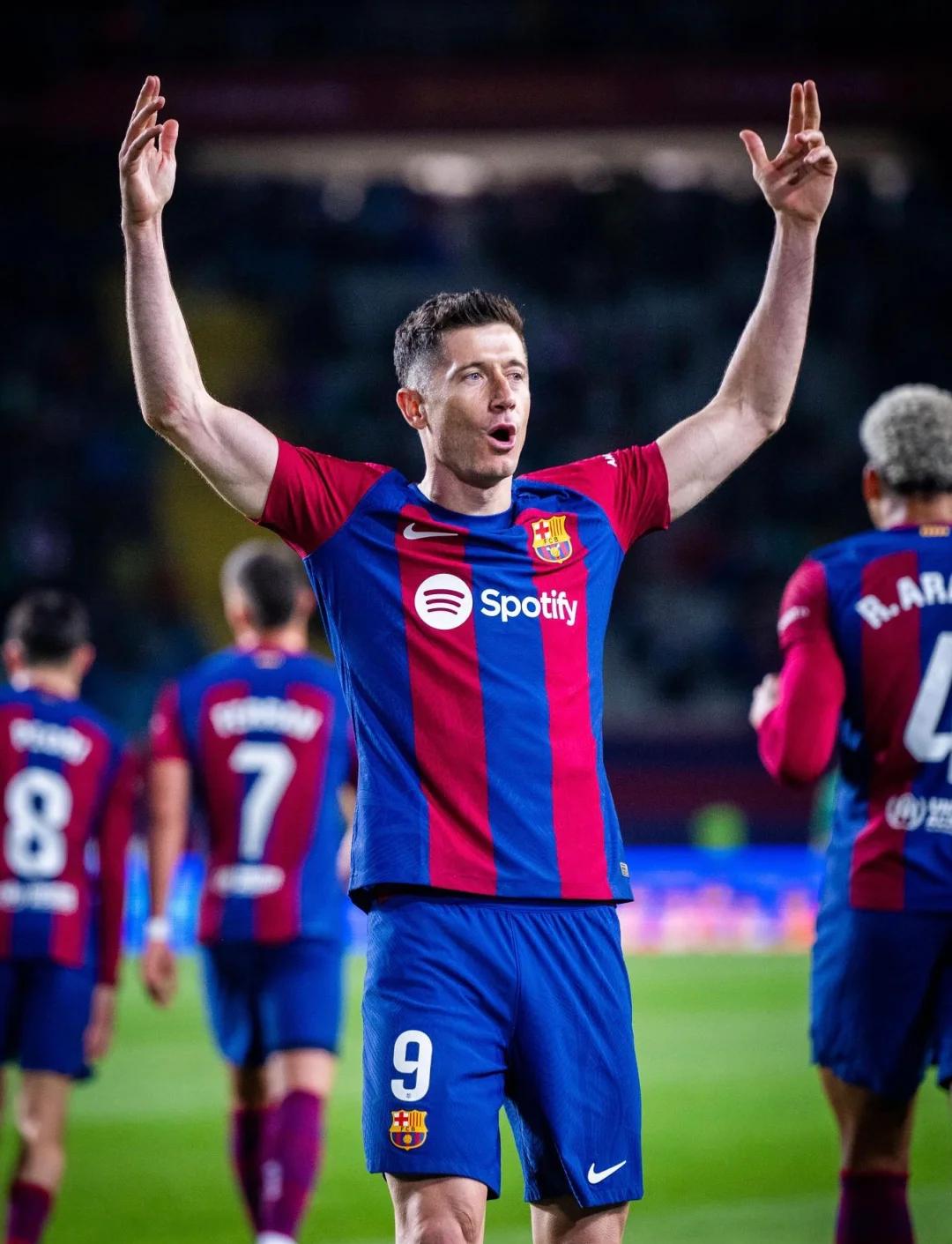 关于巴伦西亚客场惨败，寻求改善战术的信息