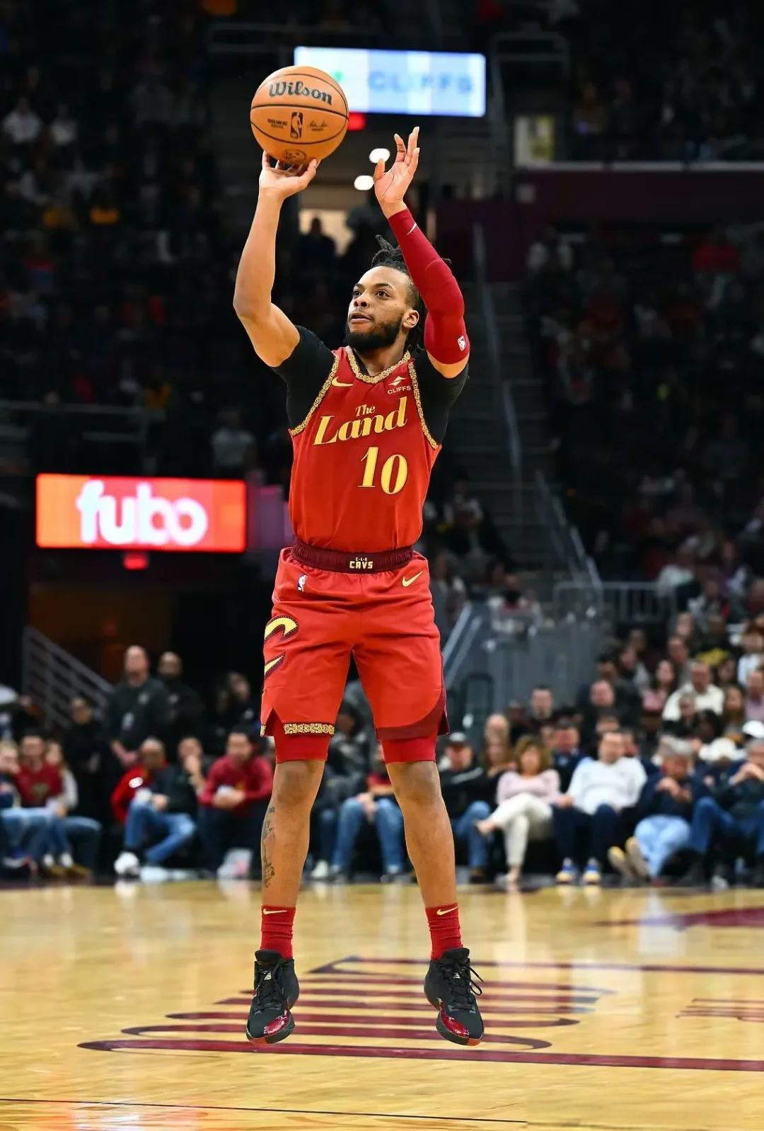 篮网击溃骑士，杰克逊单节20分打爆对手