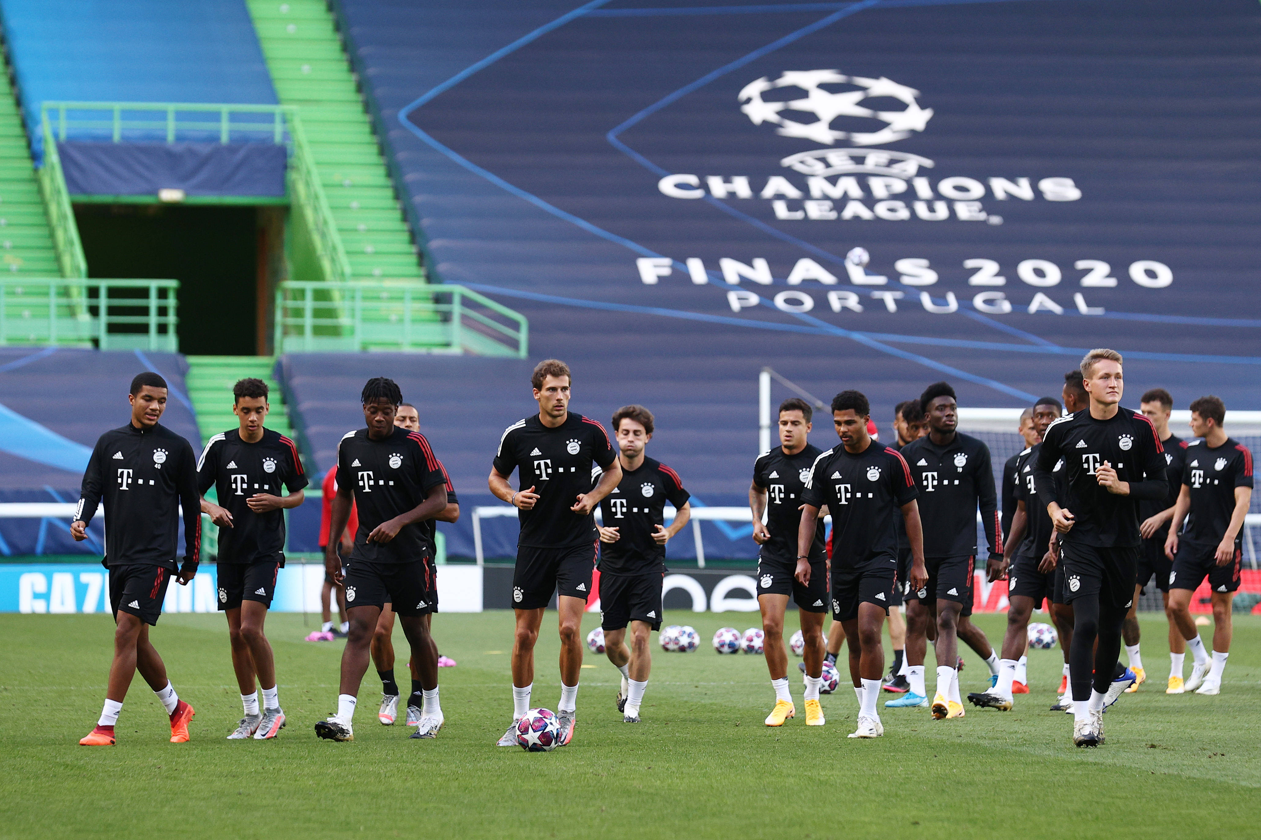 B体育活动-拜仁慕尼黑集训备战欧洲足坛赛场的简单介绍