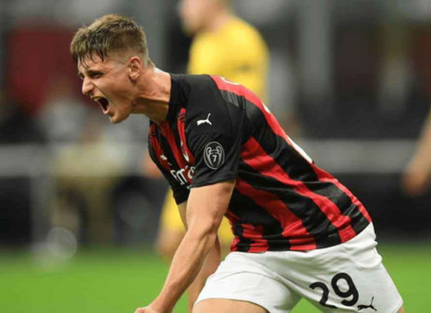 关于法兰克福战术谨慎，取得胜利守住积分位置的信息