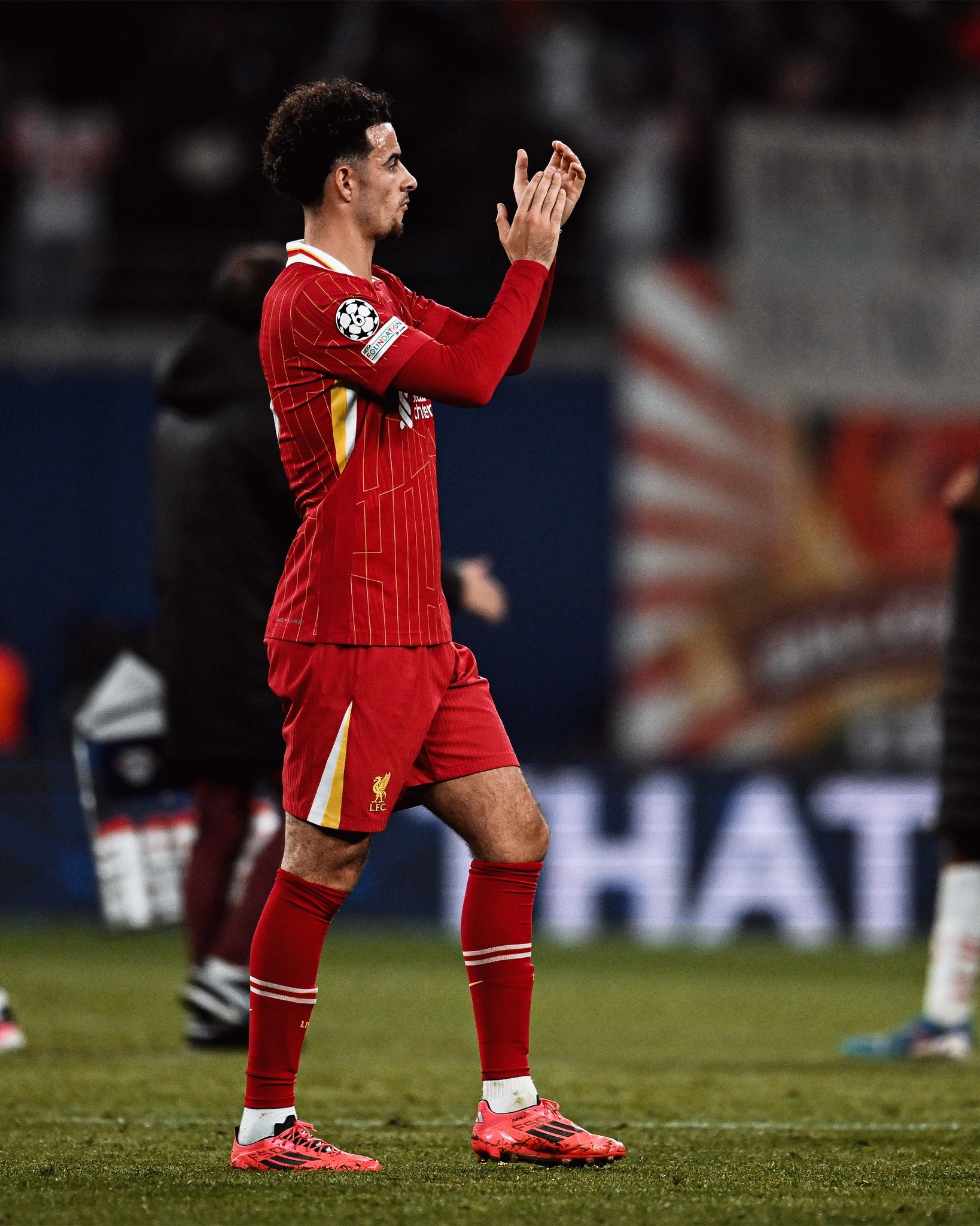 包含利物浦胜利击败马德里竞技令球迷振奋的词条