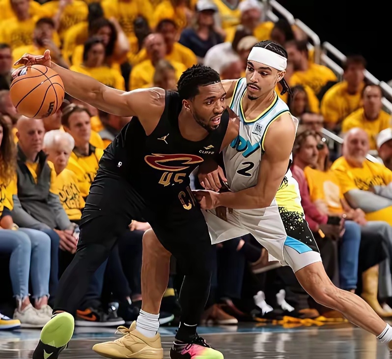 B体育电竞-步行者客场险胜老鹰迎来反弹的简单介绍