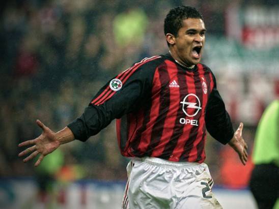 AC米兰中场引援计划受挫，转而目标转会市场新秀